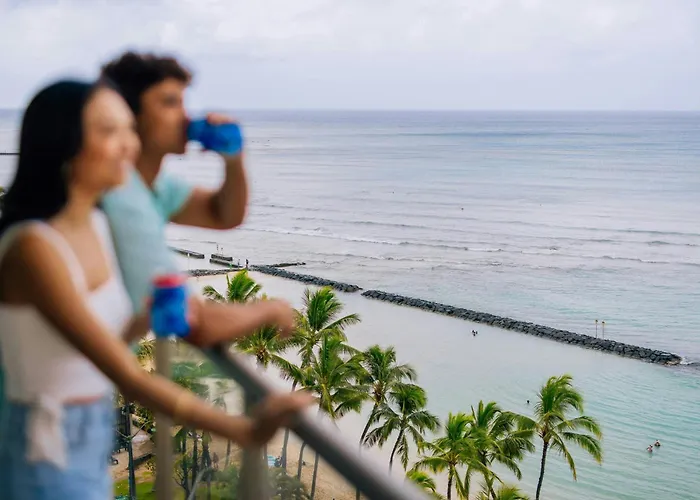 Waikiki Circle Hotel By Castle